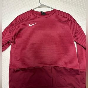 Women’s XS crew neck.